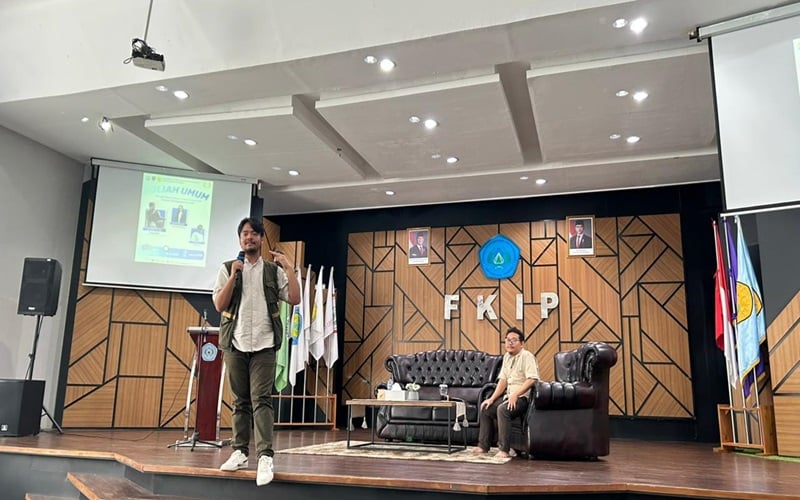 Kuliah Umum PBSI FKIP UNPAK Hadirkan Muhamad Mazeinda Al Biruni: Menghidupkan Sastra Melalui Transformasi Teks ke Pertunjukan