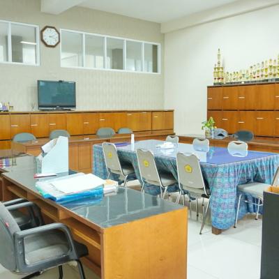 Ruang Dosen4